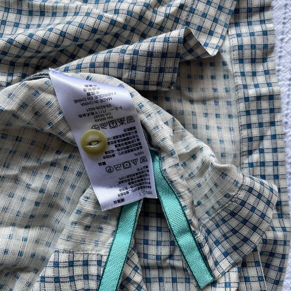 Tommy Bahama Silk Shirt - Picture 4 of 4